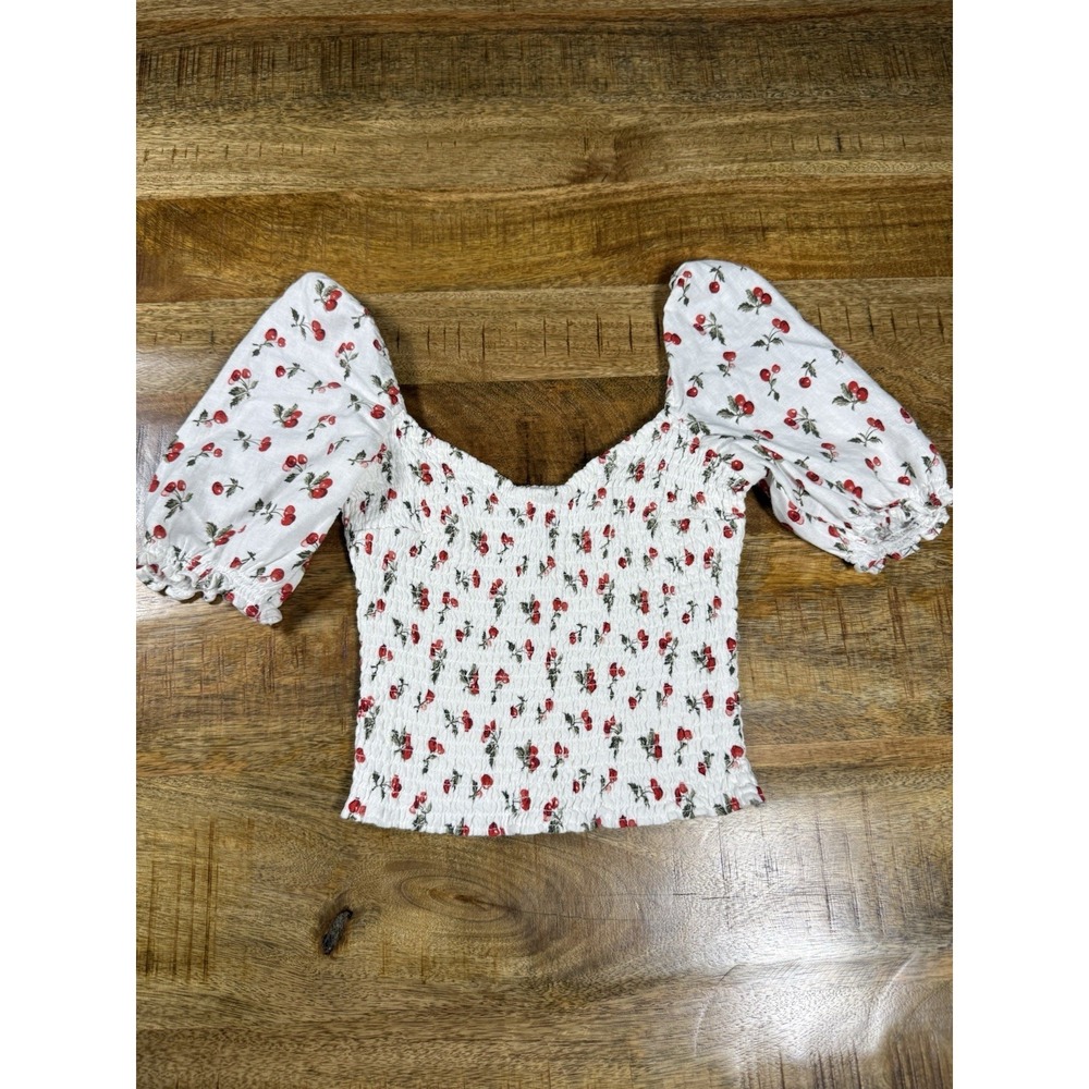 Abercrombie Cherry Smocked Crop Top XS Puff Sleeve Cottagecore Linen